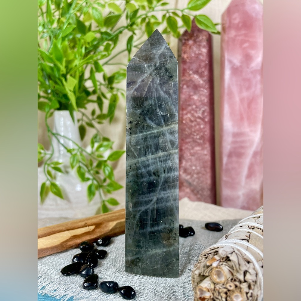 2359 Labradorite Crystal Tower with Electric Blue Flash - Picture 9 of 16